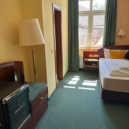 Hotel Am Schloss - Frankfurt An Der Oder Exteriör bild